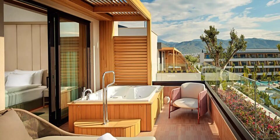 Xo cape arnna jacuzzi suite 2 1920x1440 jpg
