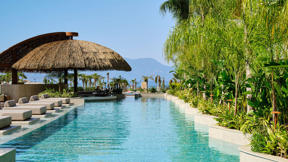 XO CAPE ARNNA ADULT POOL